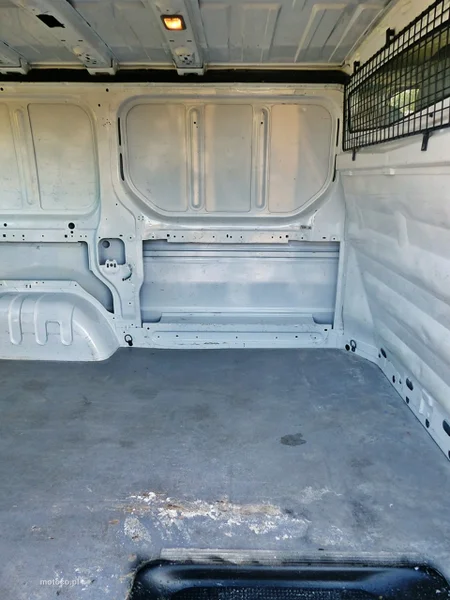 Opel Vivaro 9