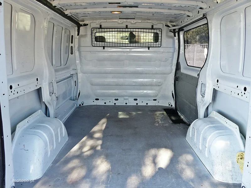 Opel Vivaro 16