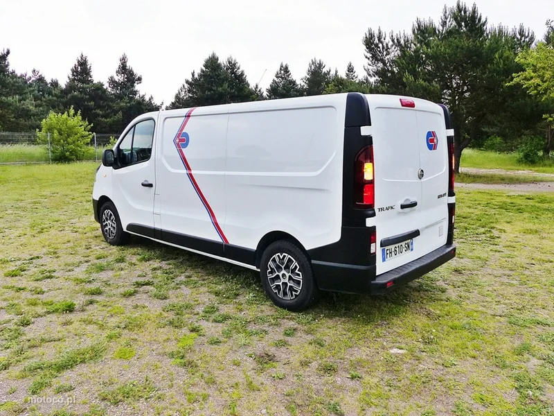 Renault Trafic 12