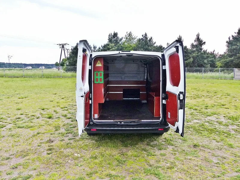 Renault Trafic 13