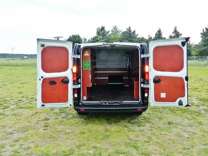 Renault Trafic 14