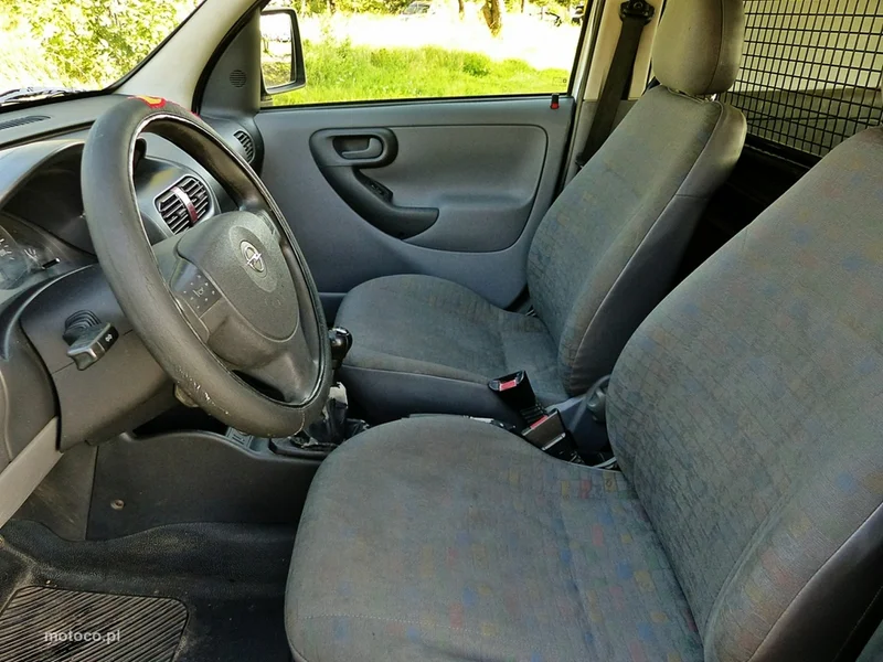 Opel Combo 24