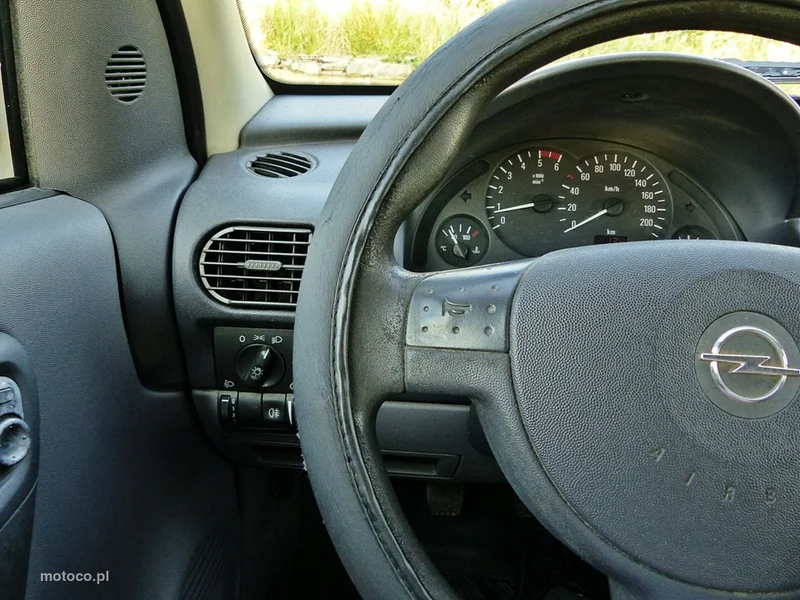 Opel Combo 32
