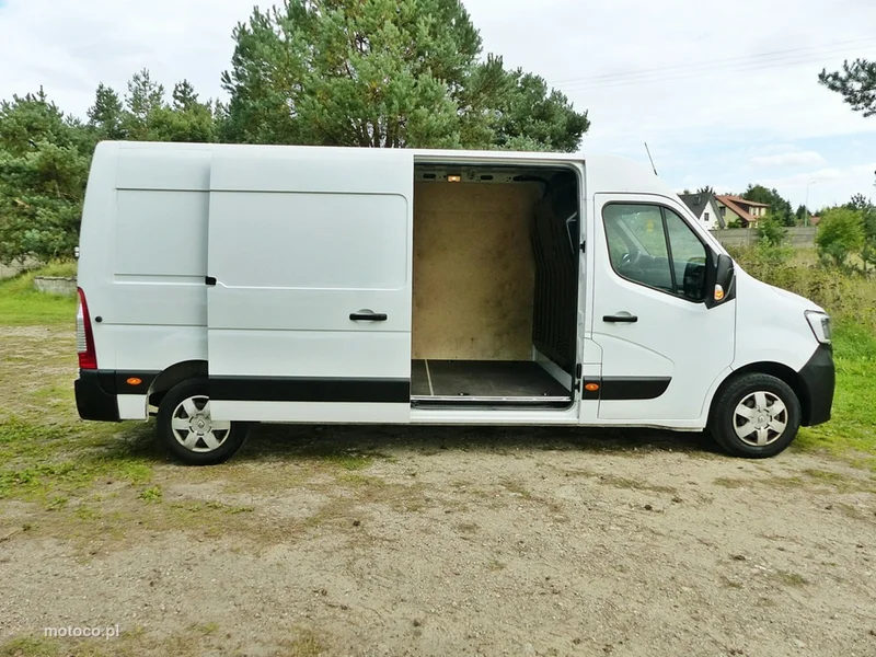 Renault Master 8