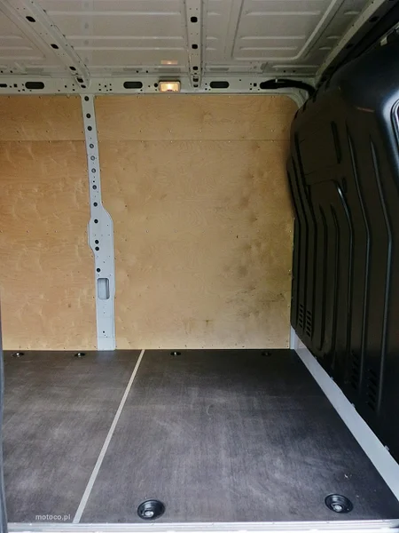 Renault Master 9