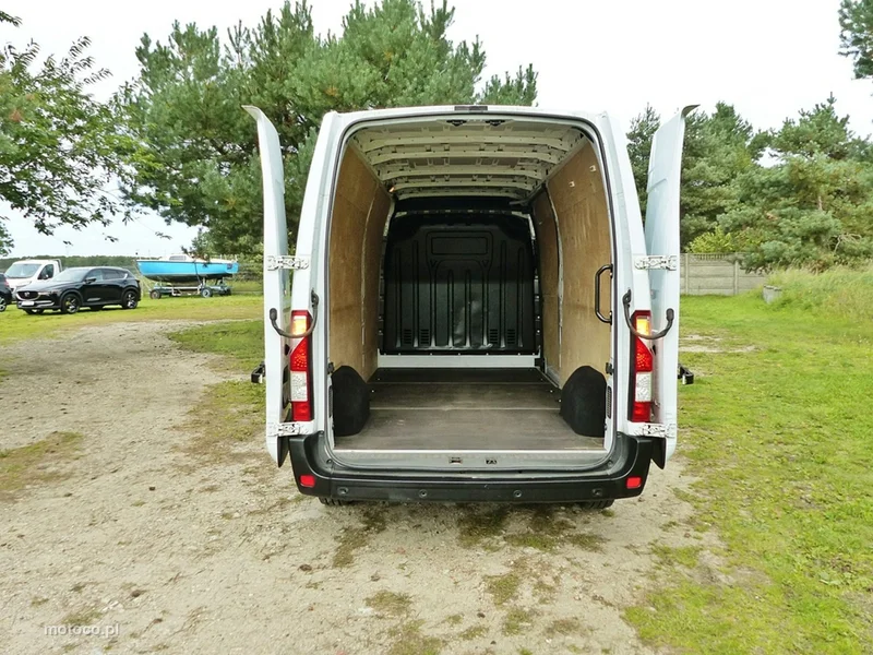 Renault Master 17