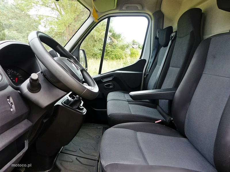 Renault Master 25