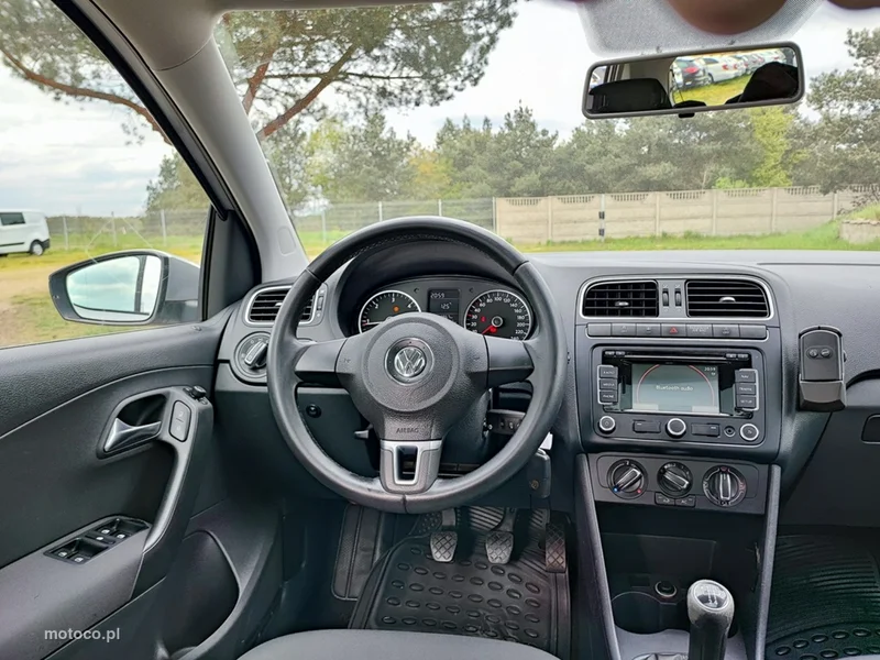 Volkswagen Polo V 6R 33