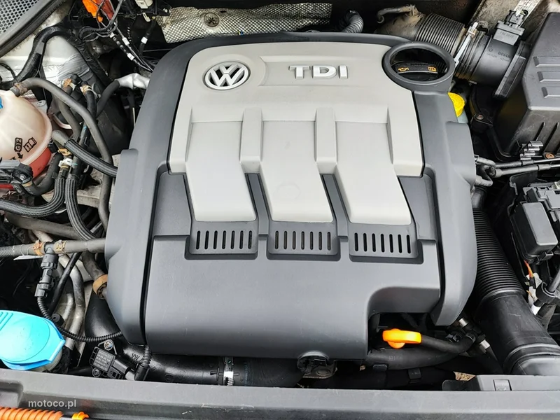 Volkswagen Polo V 6R 36