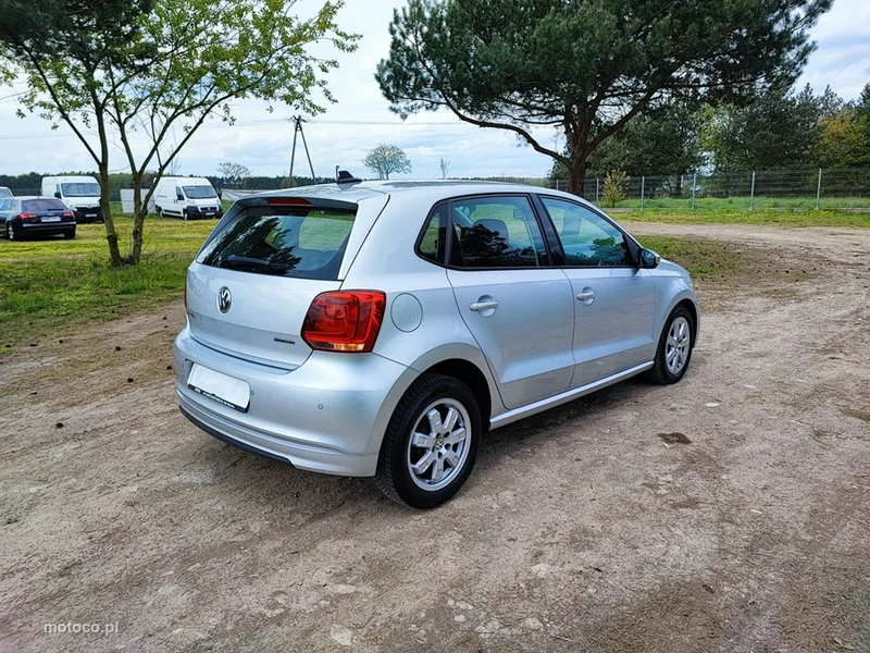 Volkswagen Polo V 6R 8