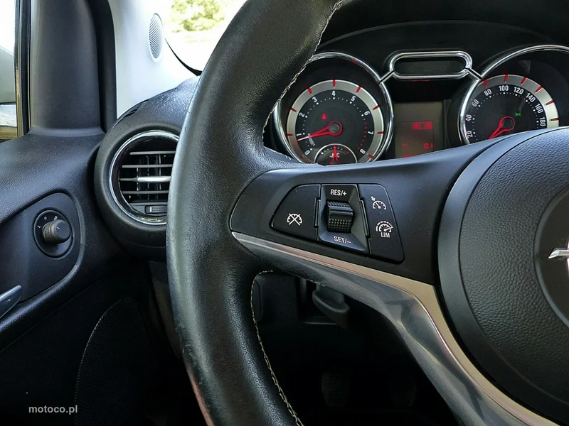 Opel Adam 32