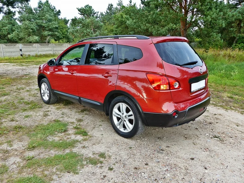Nissan Qashqai+2 11