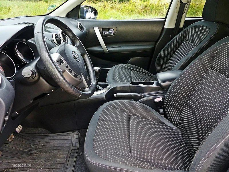 Nissan Qashqai+2 18