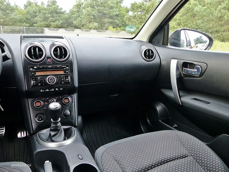 Nissan Qashqai+2 37