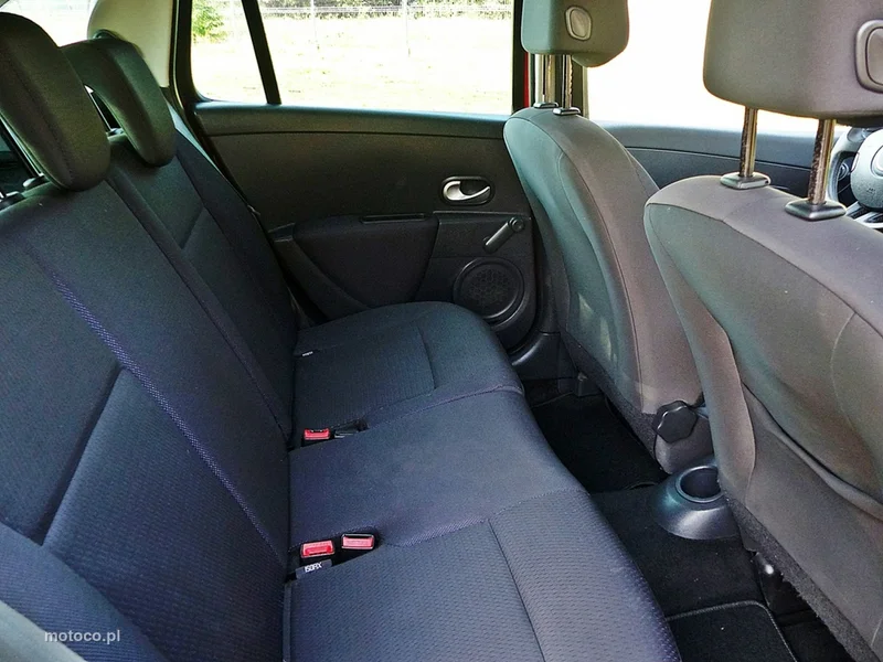 Renault Clio III 23