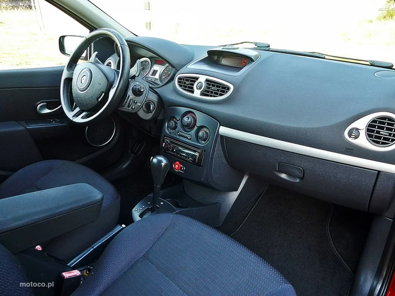 Renault Clio III 24