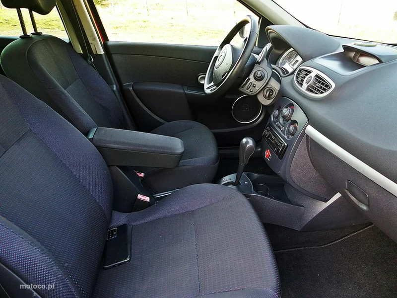 Renault Clio III 25