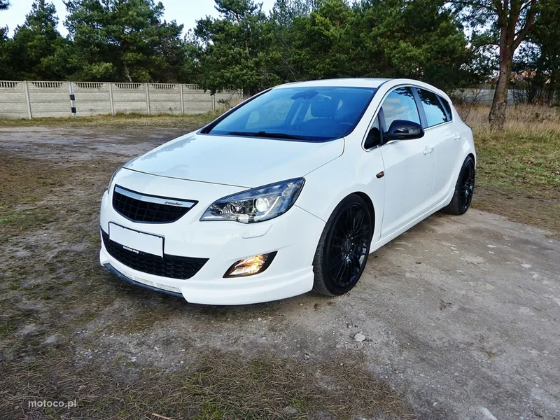 Opel Astra J 13