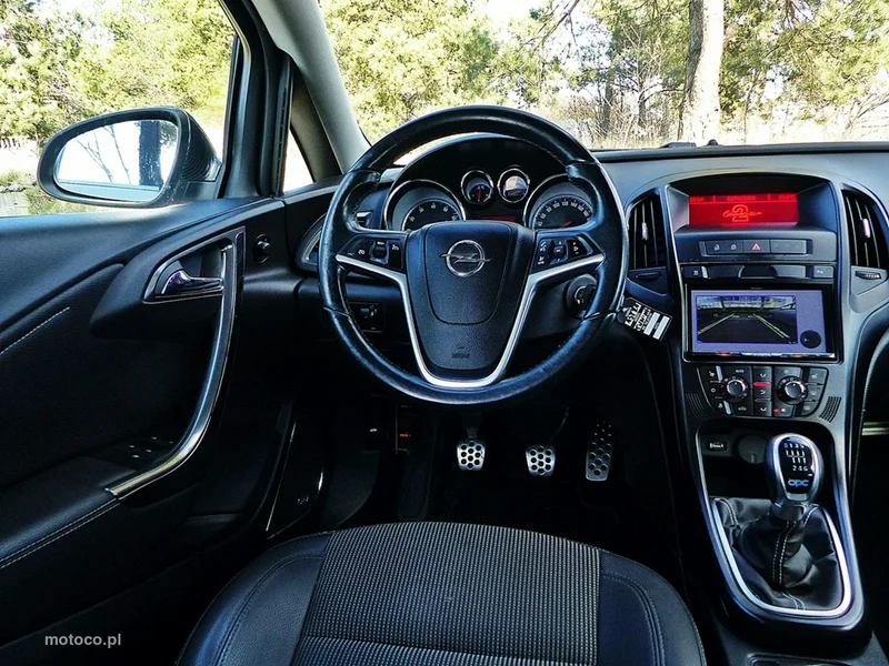 Opel Astra J 35