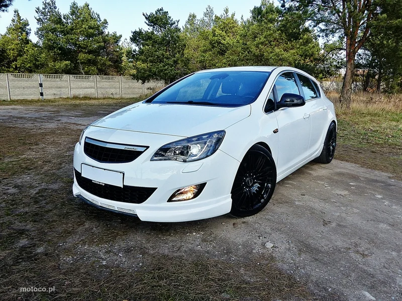 Opel Astra J 40