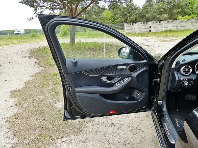 Mercedes-Benz Klasa C W205 C 220 17