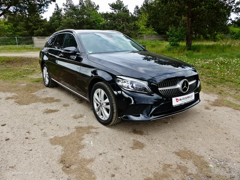 Mercedes-Benz Klasa C W205 C 220 3