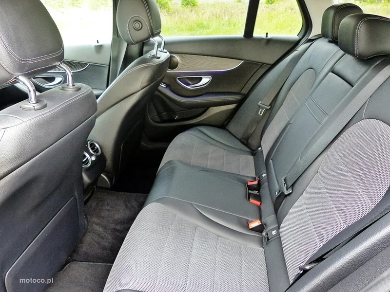 Mercedes-Benz Klasa C W205 C 220 22