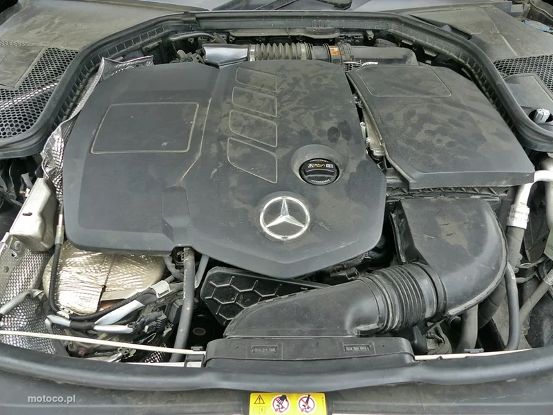Mercedes-Benz Klasa C W205 C 220 39