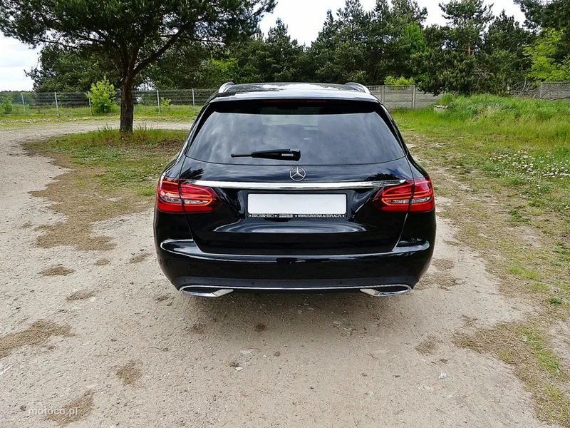 Mercedes-Benz Klasa C W205 C 220 9