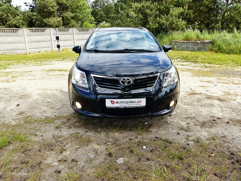 Toyota Avensis T27 2