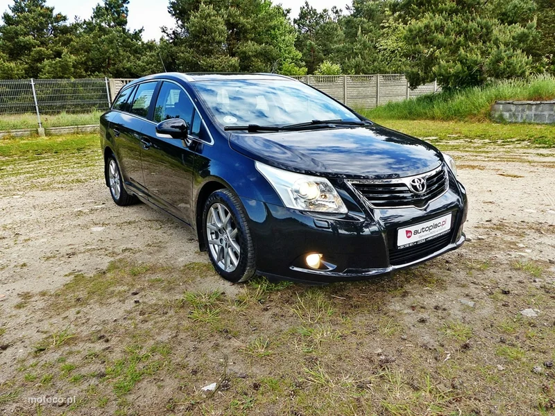 Toyota Avensis T27 3