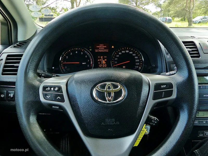 Toyota Avensis T27 27