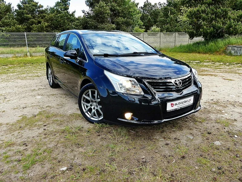Toyota Avensis T27 4
