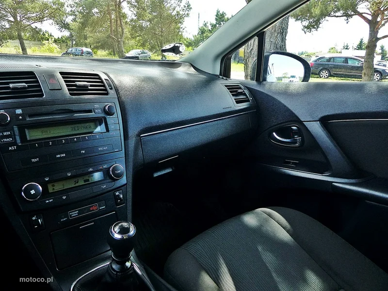 Toyota Avensis T27 34