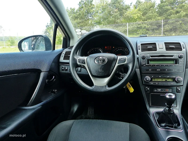 Toyota Avensis T27 35