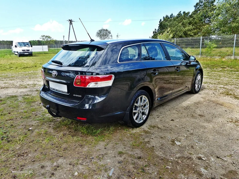 Toyota Avensis T27 7