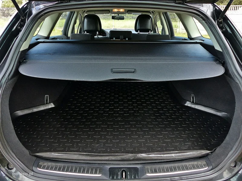 Toyota Avensis T27 10