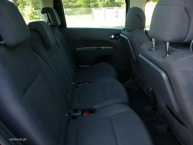 Peugeot 5008 24