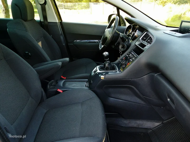 Peugeot 5008 26