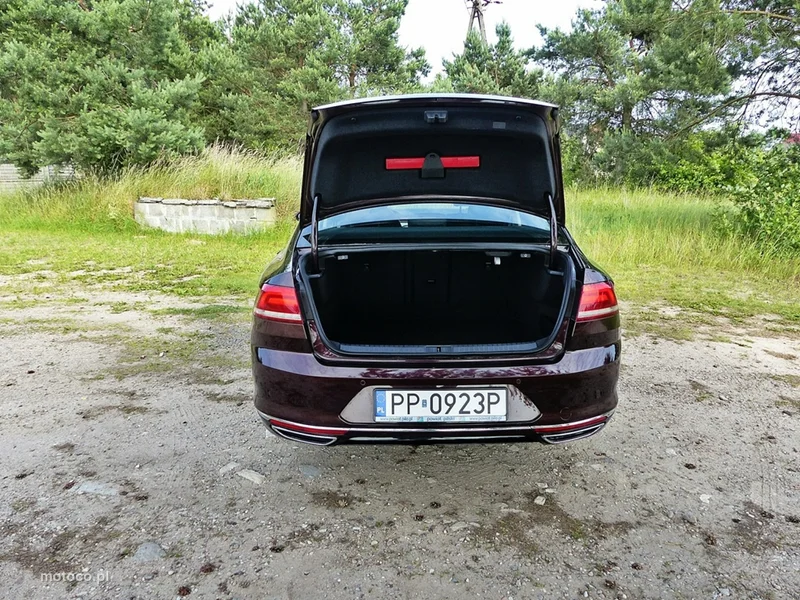 Volkswagen Passat B8 10