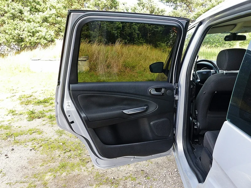 Ford Galaxy II 22