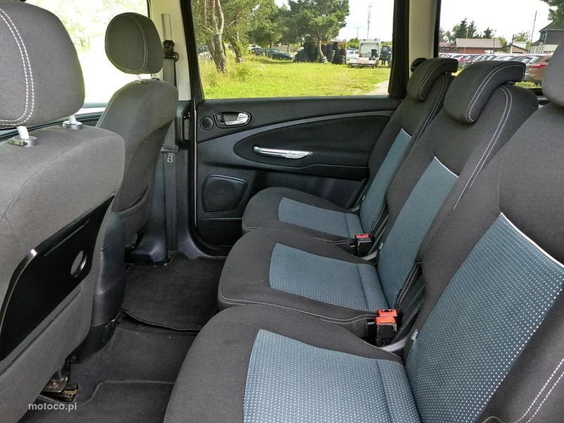 Ford Galaxy II 24