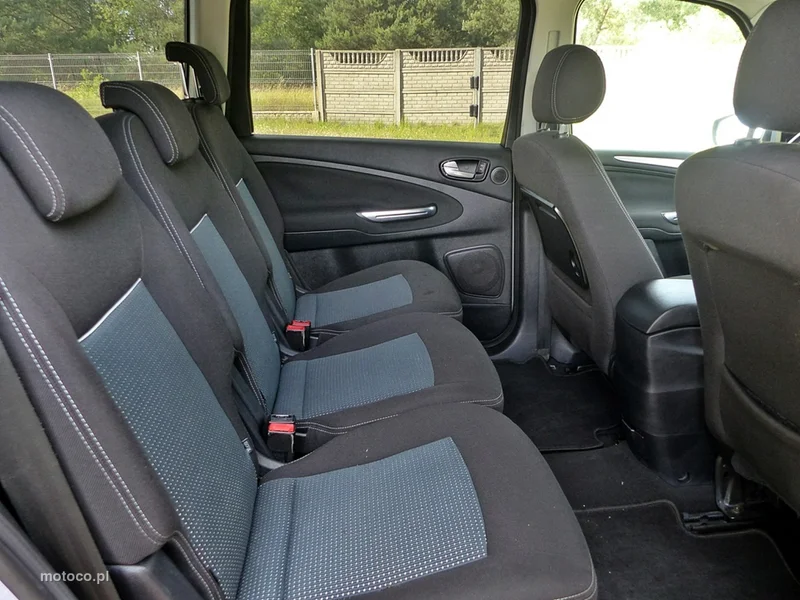Ford Galaxy II 25