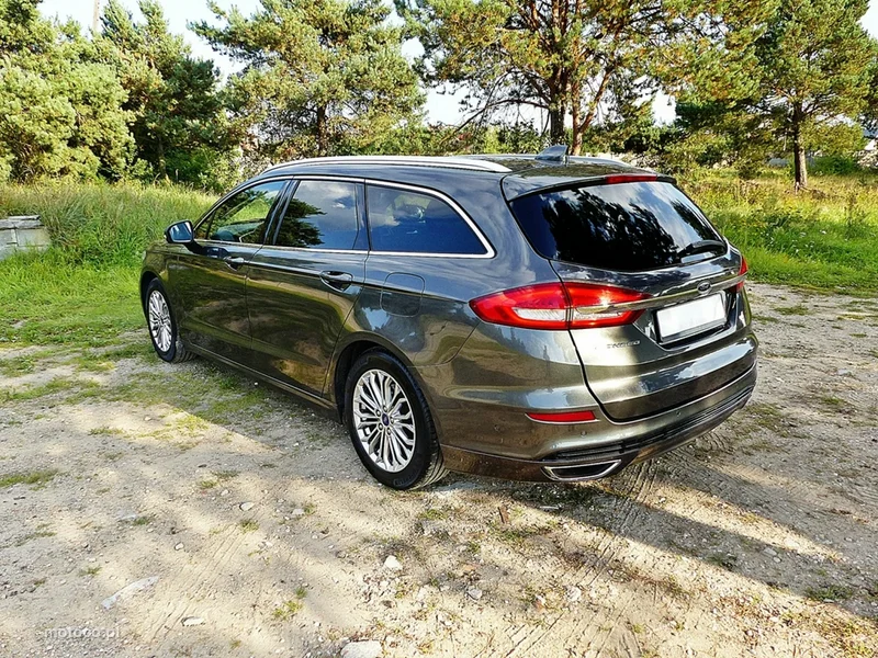 Ford Mondeo V 12