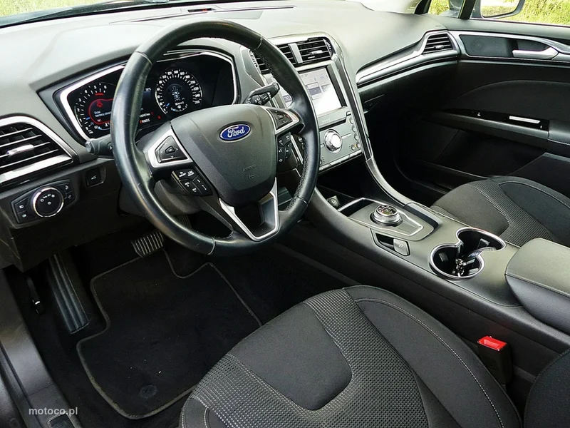 Ford Mondeo V 19