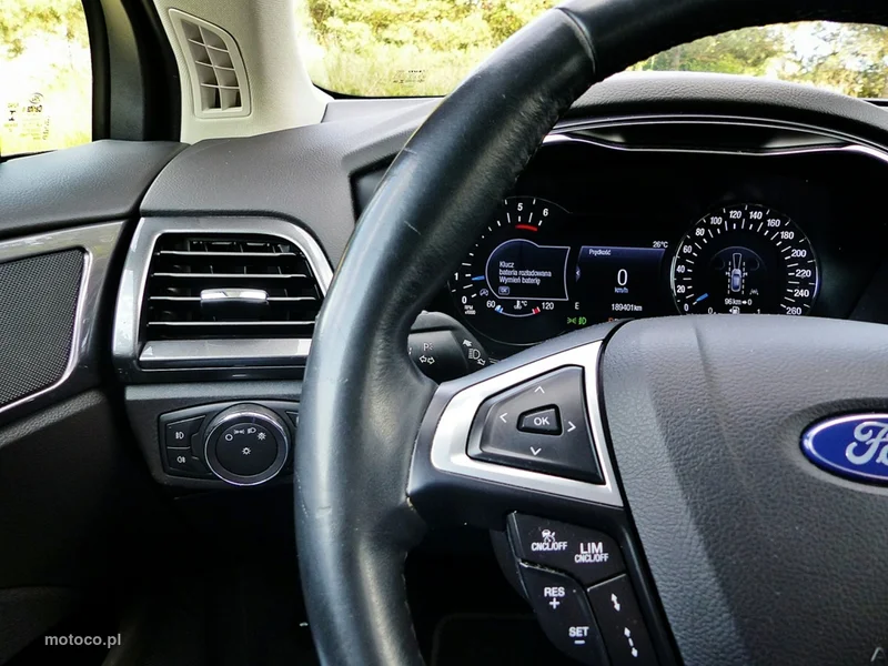 Ford Mondeo V 31