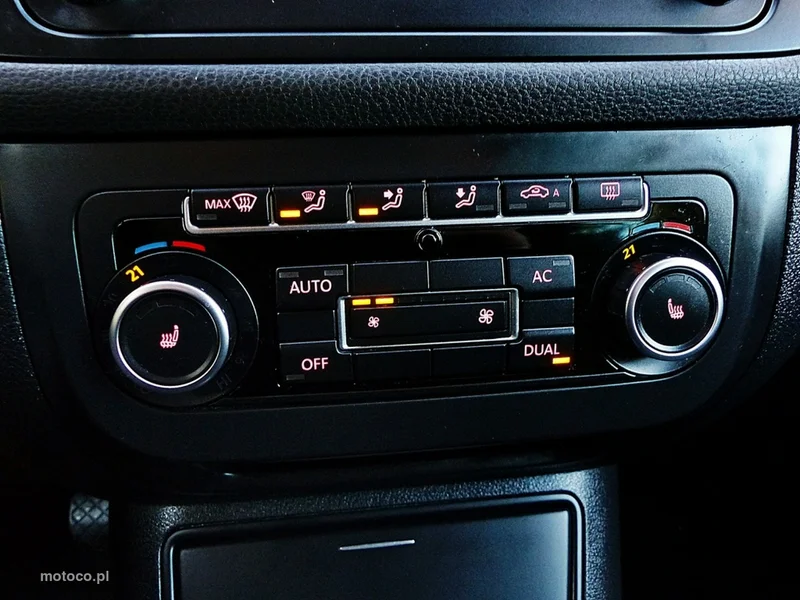 Volkswagen Golf Plus VI 33