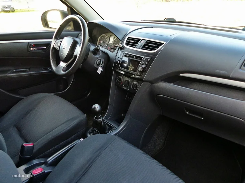 Suzuki Swift 24