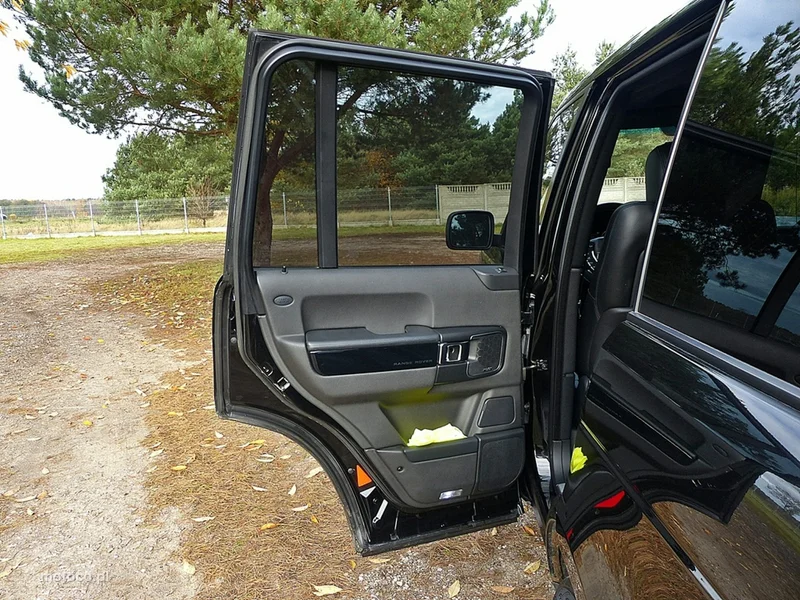 Land Rover Range Rover 21