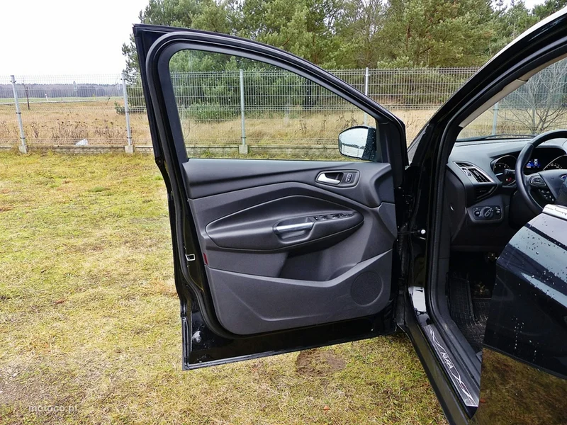 Ford Kuga II 17